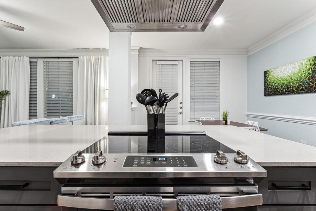 Luxury Apt With Eco-Friendly Touches & Priv Garage Frisco Exterior photo